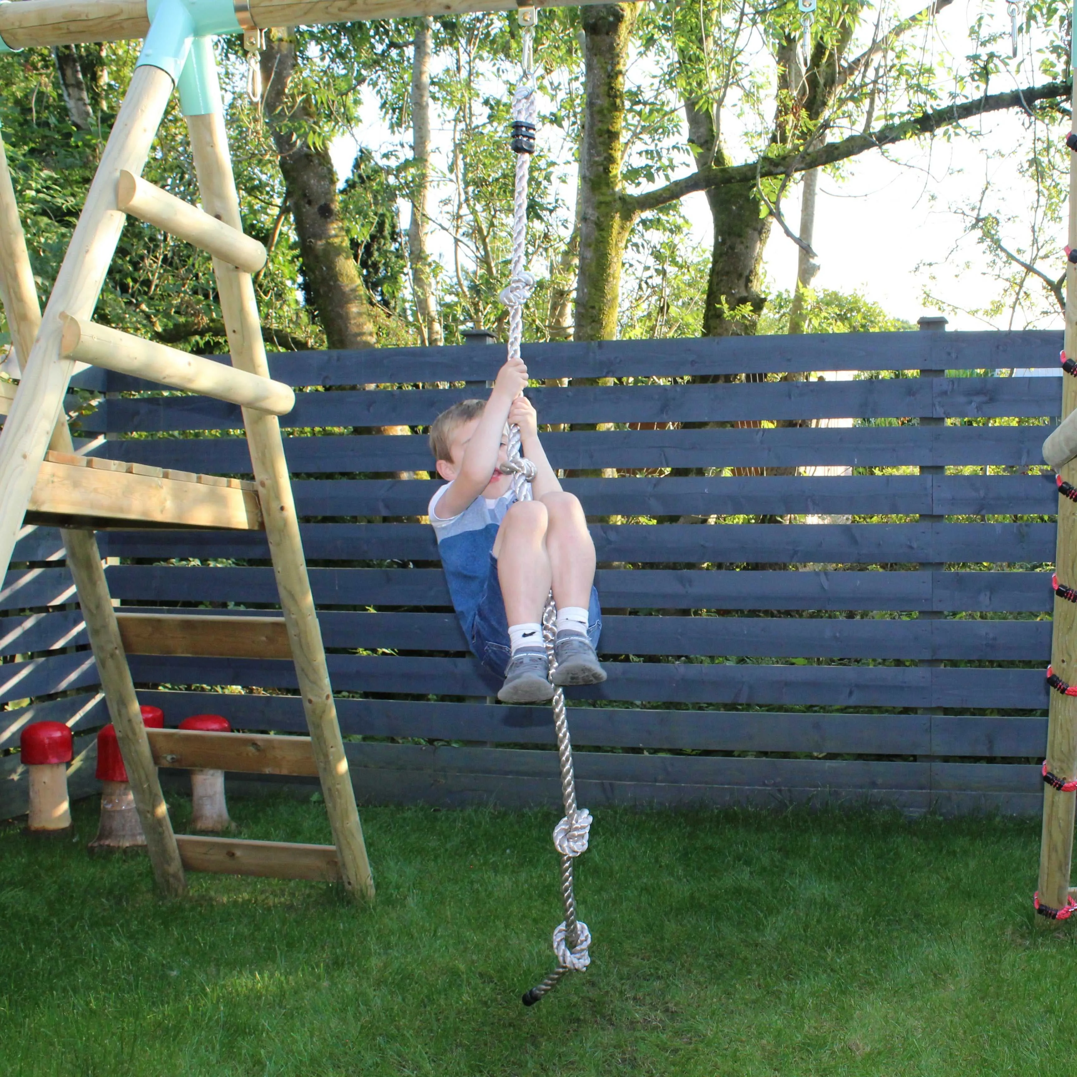 Go wild 2 Metre Knotted Climbing Rope