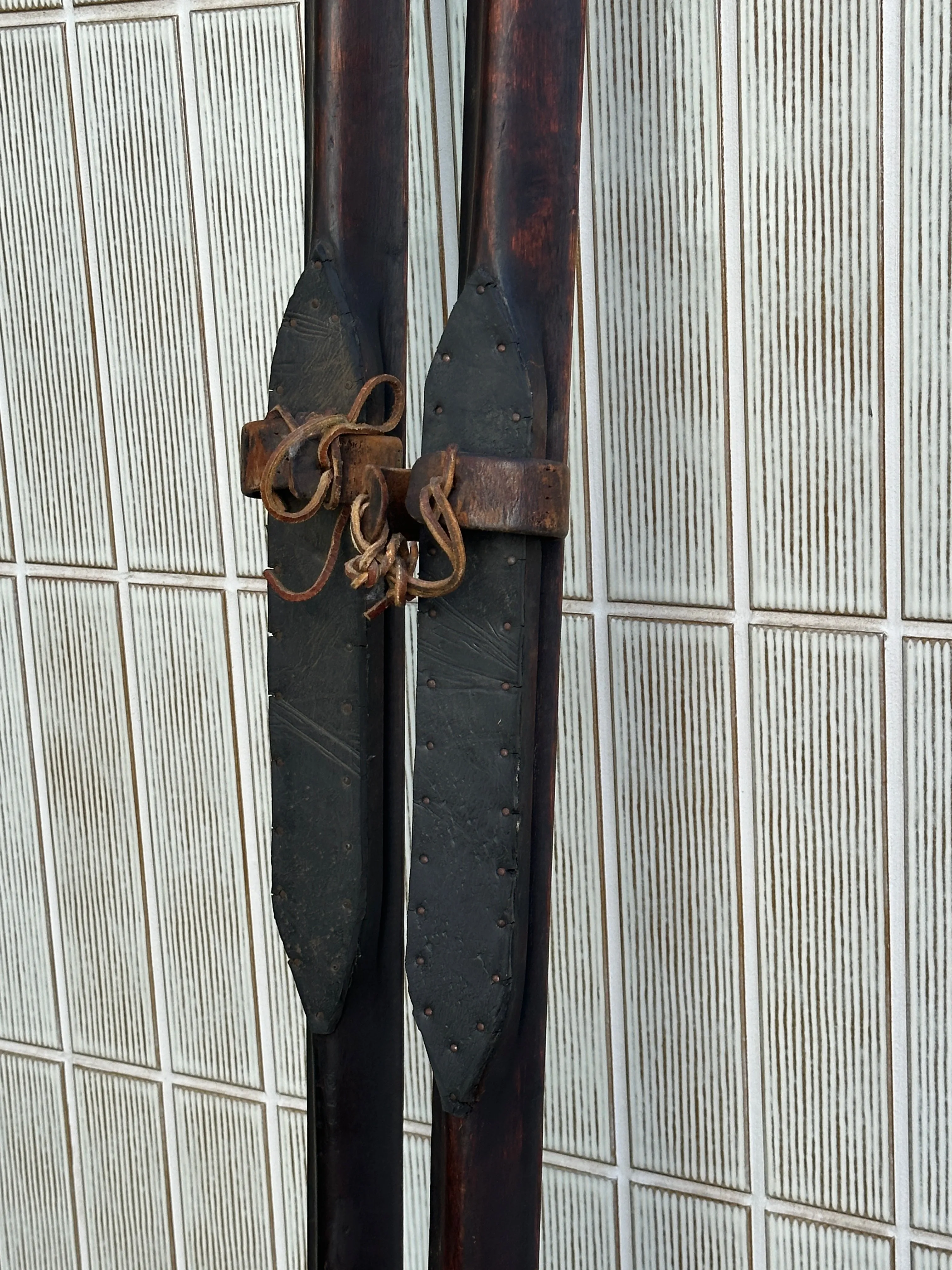 Primitive Norwegian Snow Skis 106"